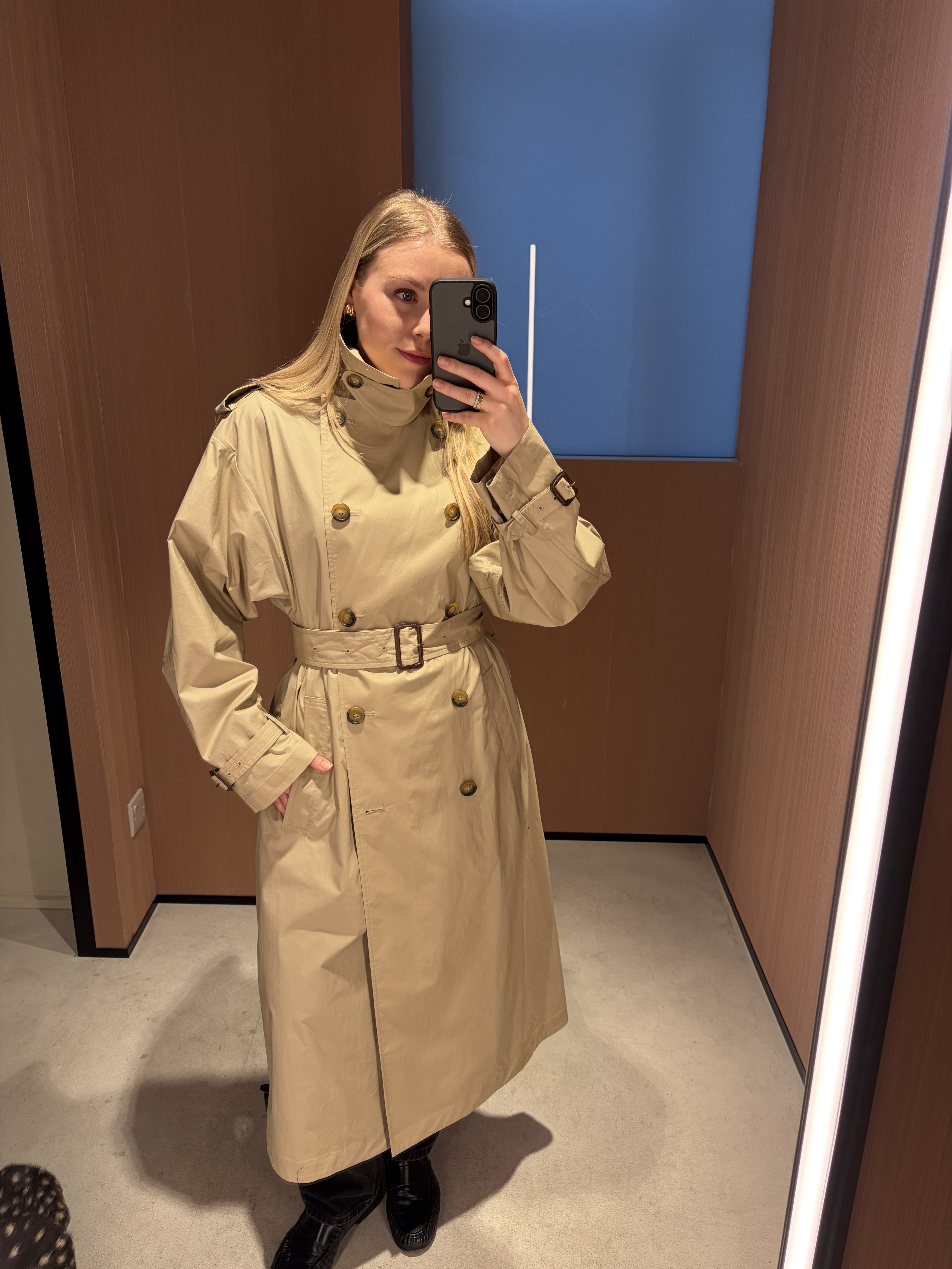 Florrie wearing Ralph Lauren trench coat