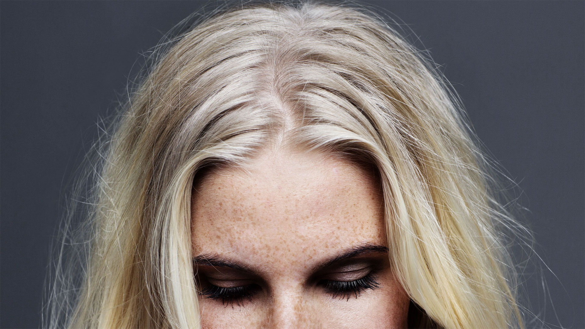 Going Gray in Your Twenties - Gray Hair Science | Marie Claire