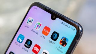 Recensione LG G8X