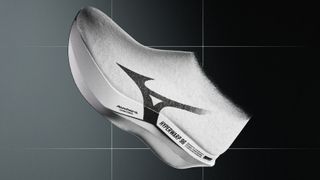 Mizuno Hyperwarp 96