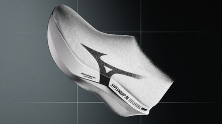 Mizuno Hyperwarp 96