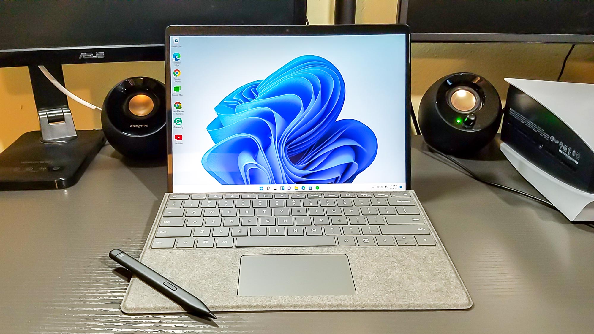 Surface Pro 8 en un escritorio