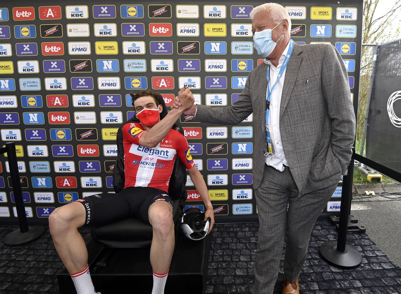 Ronde van Vlaanderen 2021 - Tour of Flanders - 105th Edition - Antwerp - Oudenaarde 263,7 km - 04/04/2021 - Kasper Asgreen (DEN - Deceuninck - Quick-Step) - Patrick Lefevere (BEL - General Manager - Deceuninck - Quick-Step) - photo Nico Vereecken/PN/BettiniPhoto&Acirc;&copy;2021