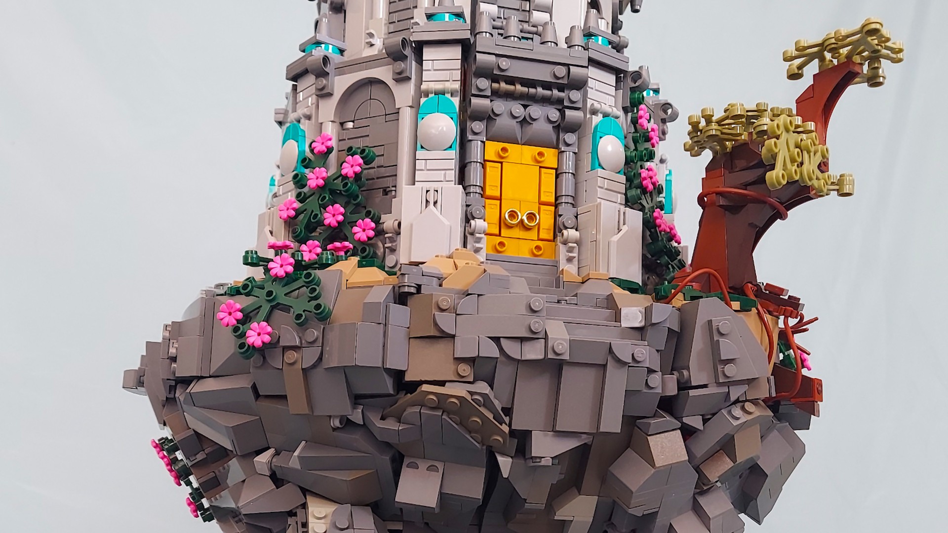 Elden Ring's Wondering Mausoleum made out of Lego