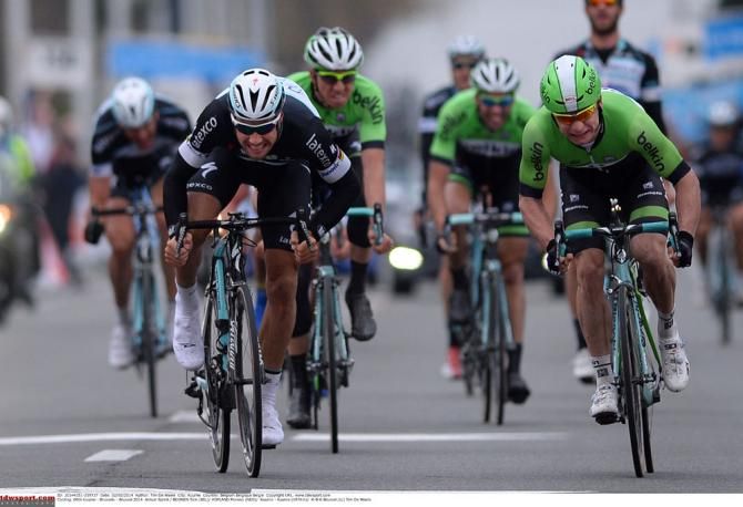 Hofland pushes for the line but can't catch Boonen