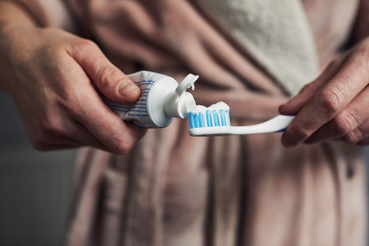 coronavirus tooth brushing