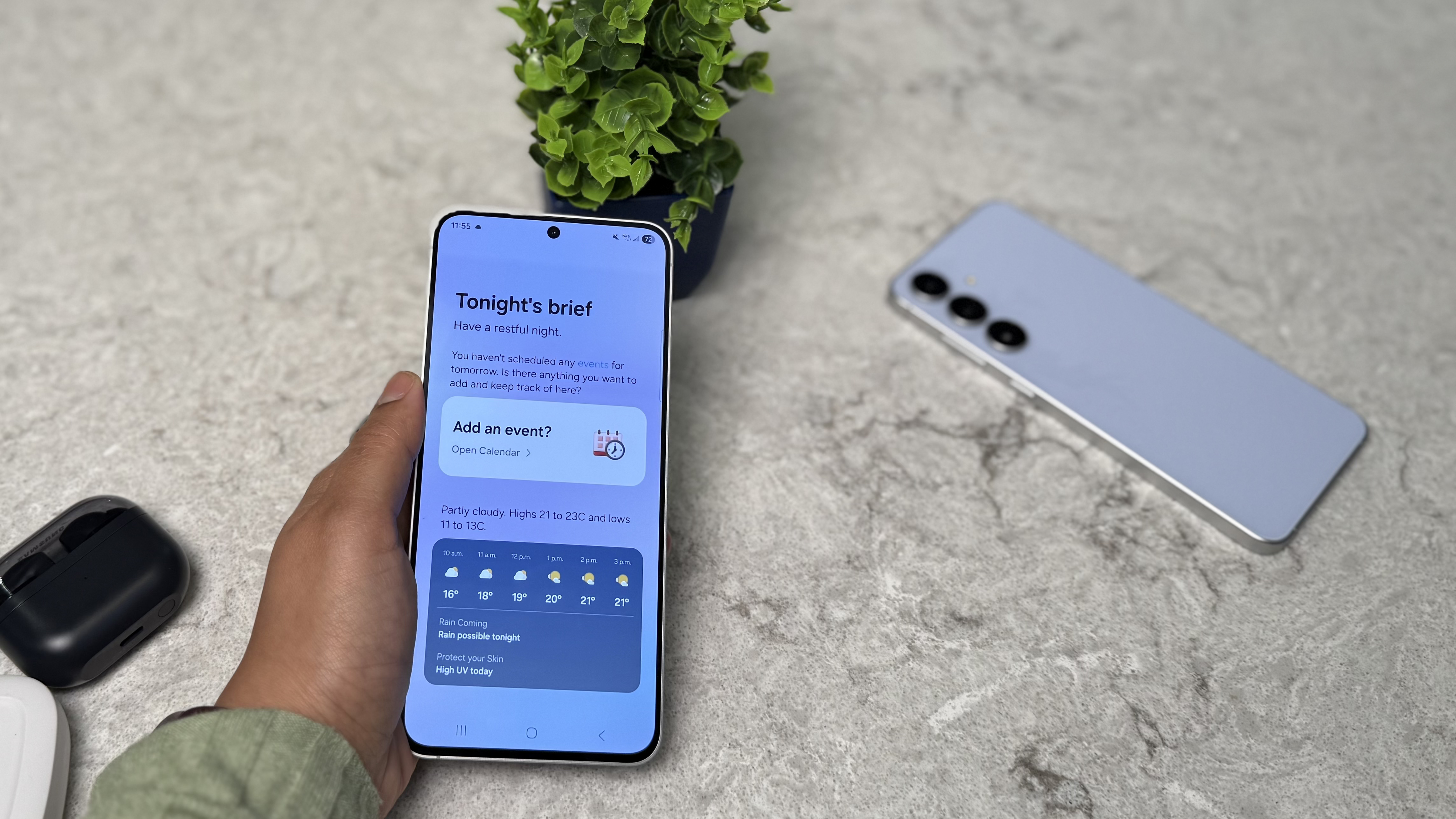 Samsung launches its budget new S25 FE