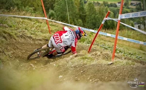 Steve Smith (Devinci Global Racing) took his first World Cup win