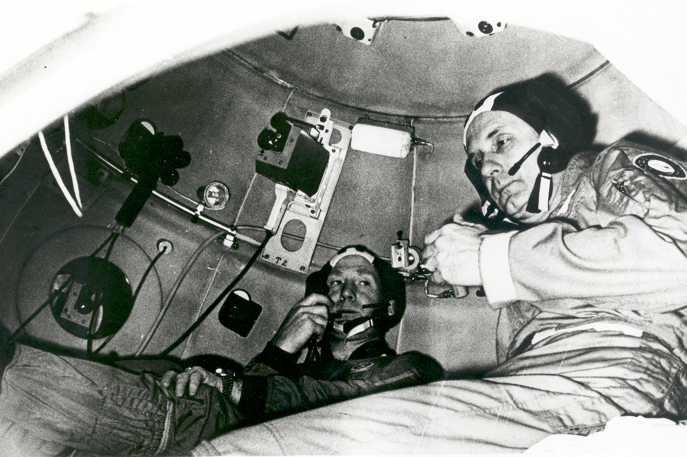 space history photos, astronauts, cosmonauts, ASTP, training