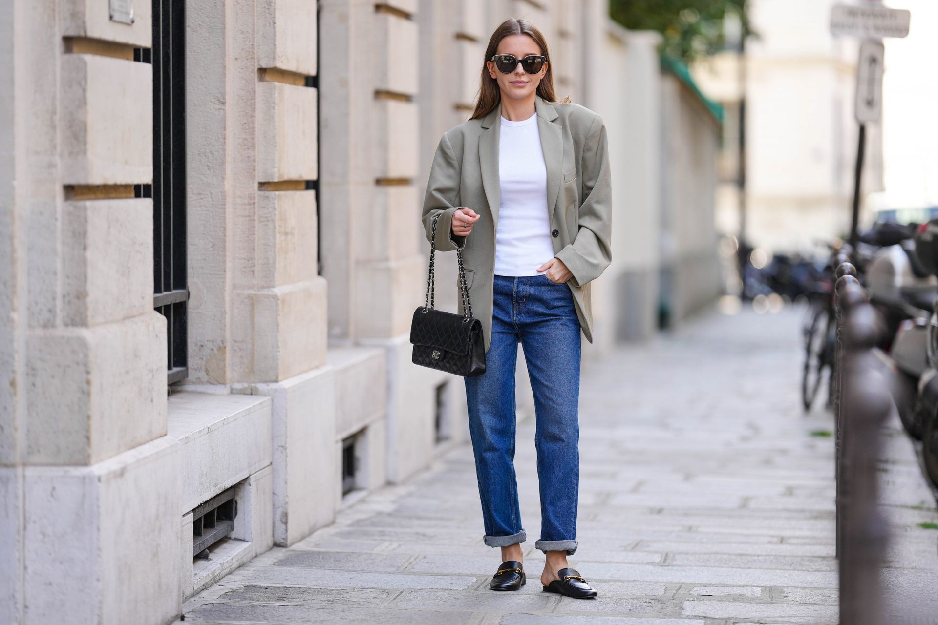 Wardrobe Basics: 15 Items of Clothing Every Woman Should Own | Marie ...