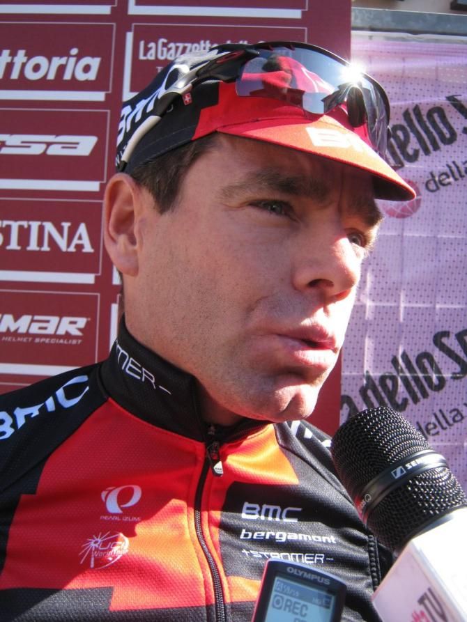 Cadel Evans (BMC Racing Team) talks to Gazzetta dello Sport