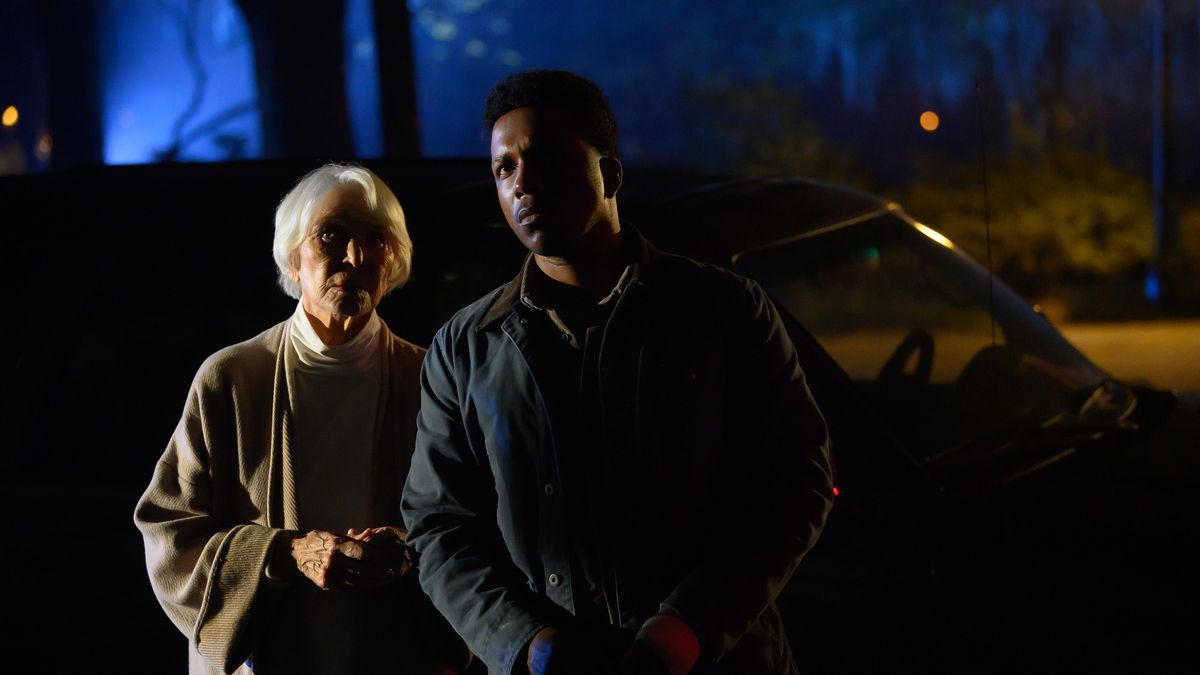 Ellen Burstyn and Leslie Odom Jr. in The Exorcist: Believer