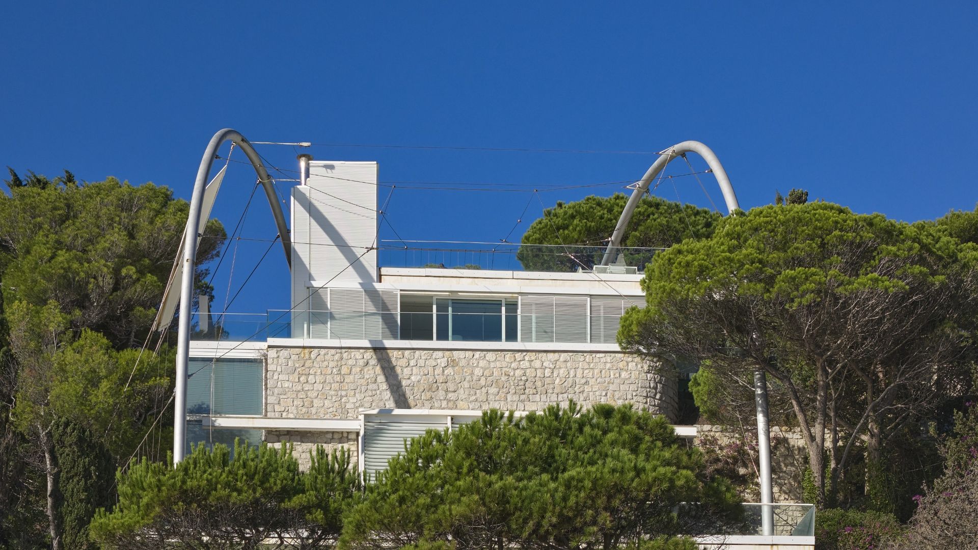 Norman Foster’s La Voile, one of the most acclaimed 21st-century houses, is for sale