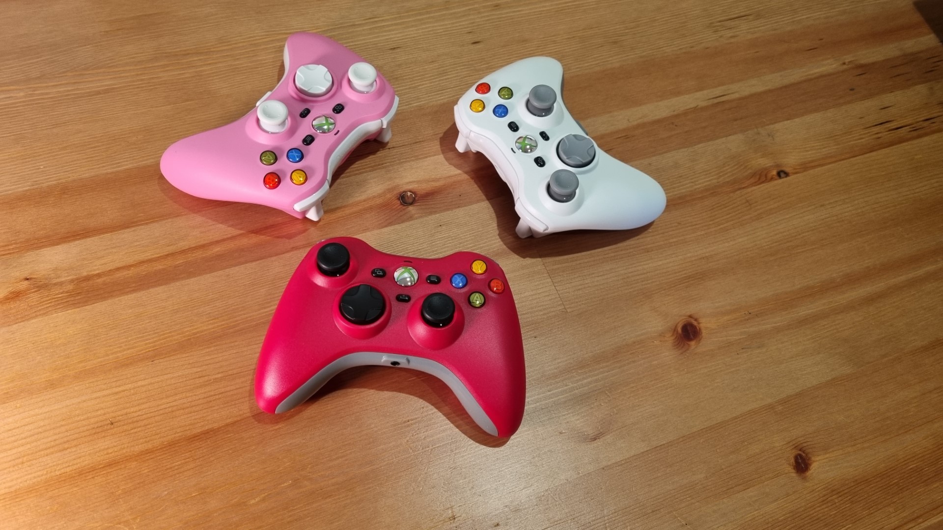  Hyperkin Xenon Wired Controller (Pink) For Xbox Series