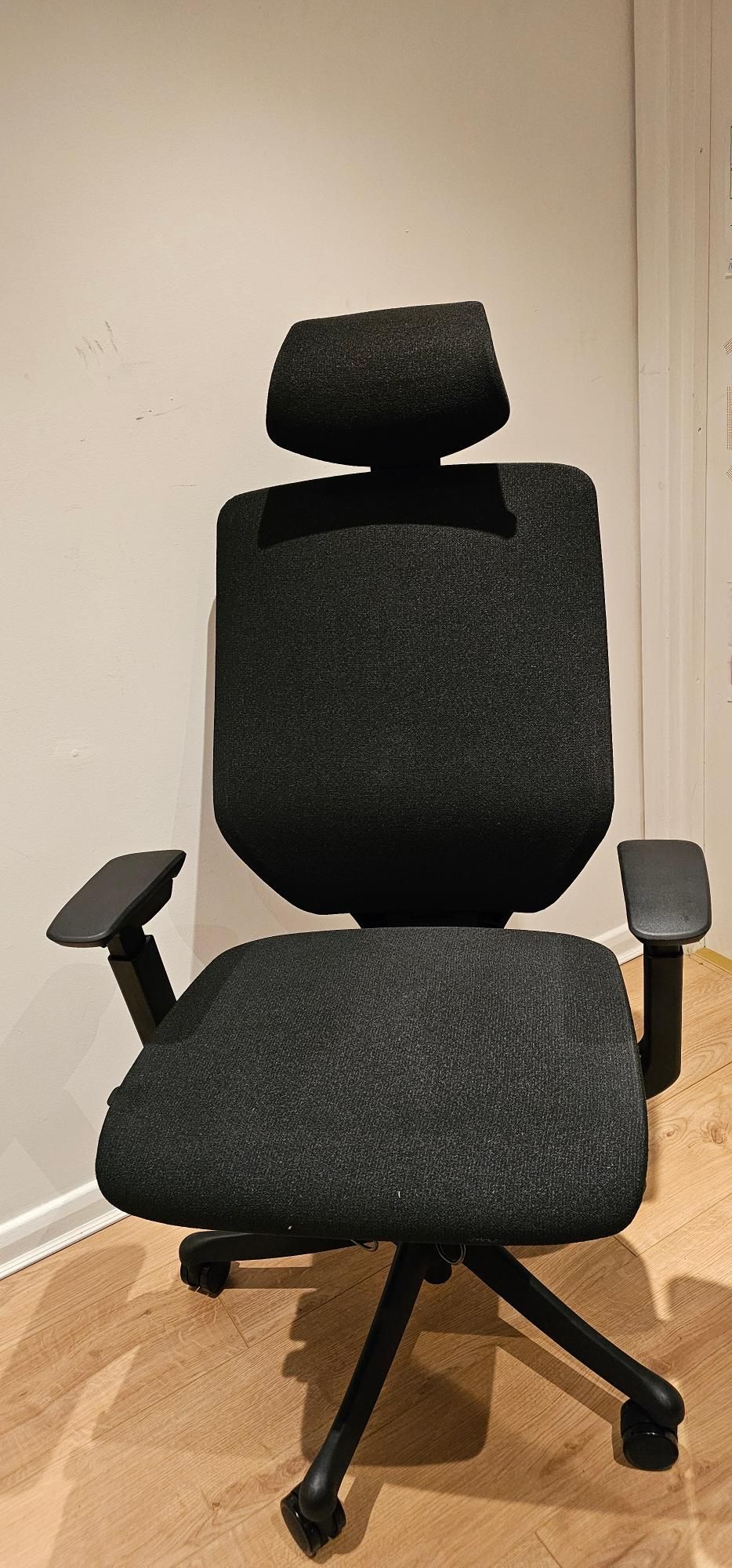 FlexiSpot BS12B-Pro during our review