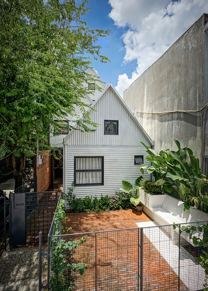 Ngôi nhà đô thị Dot.atelier ban ngày