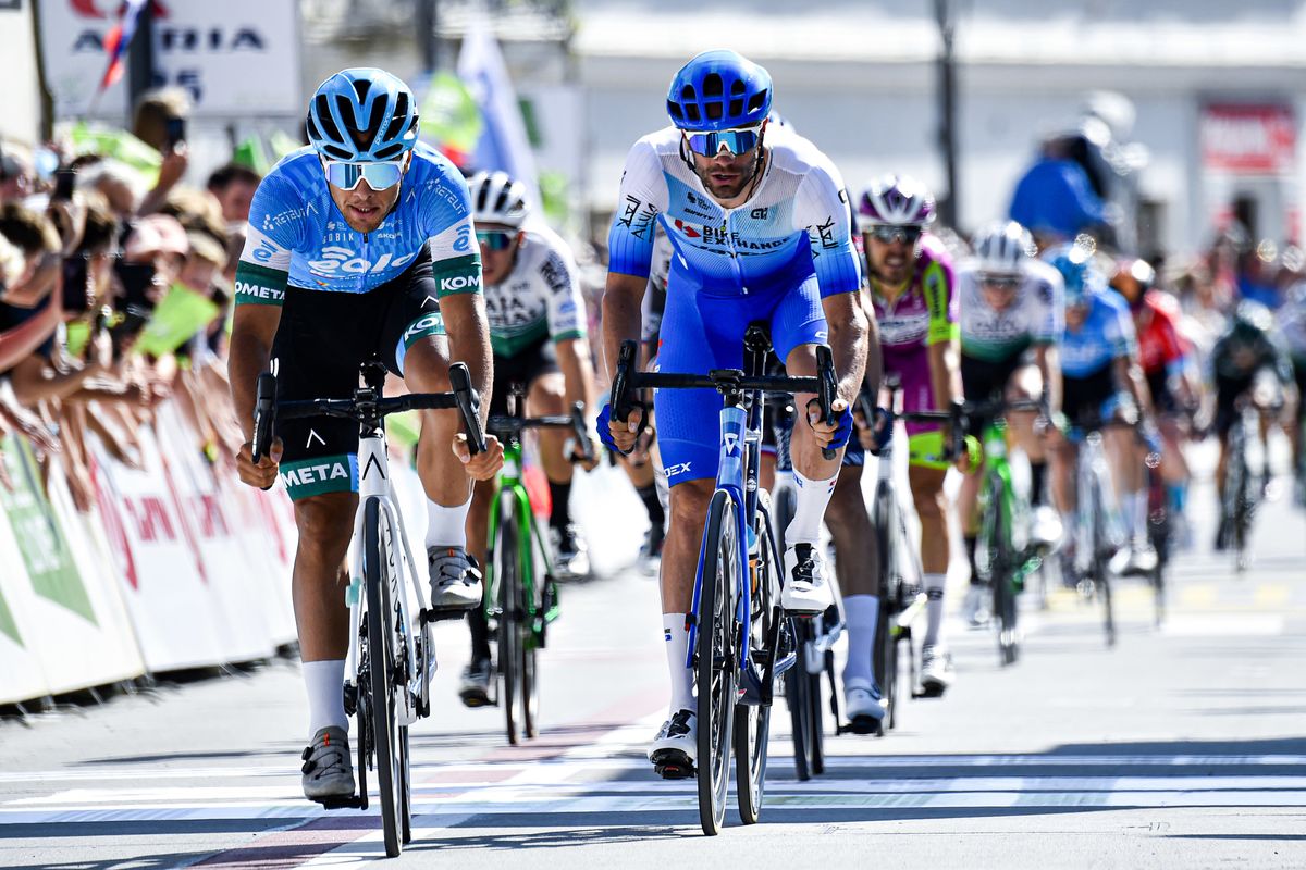 Tour of Slovenia 2022 28th Edition 1st stage Nova Gorica Postojna 1647 km 15062022 Vincenzo Albanese ITA EOLO Kometa Luka Mezgec SLO Team BikeExchange Jayco photo Tommaso PelagalliSprintCyclingAgency2022