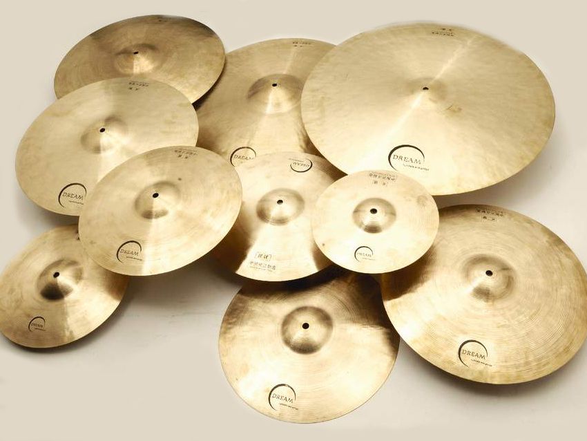 The B23 bronze has a high tin content that results in a bright stick response