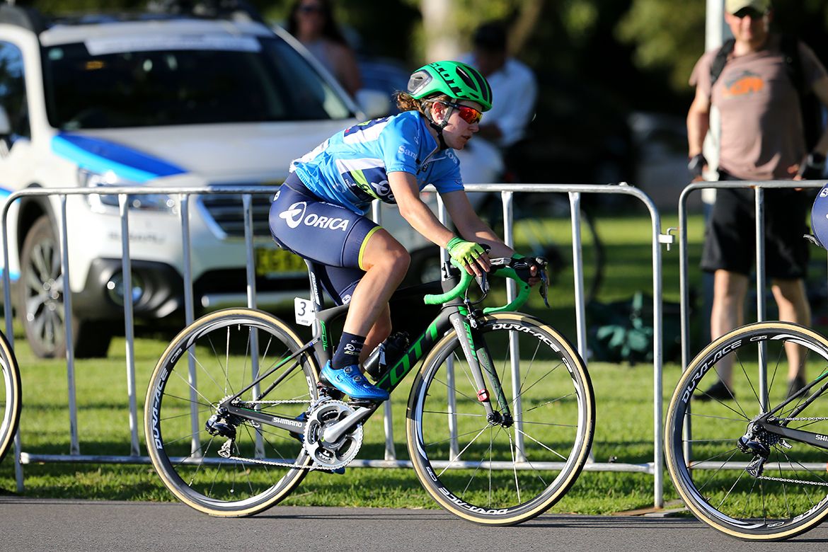 Amanda Spratt keeps her nose clean during the race