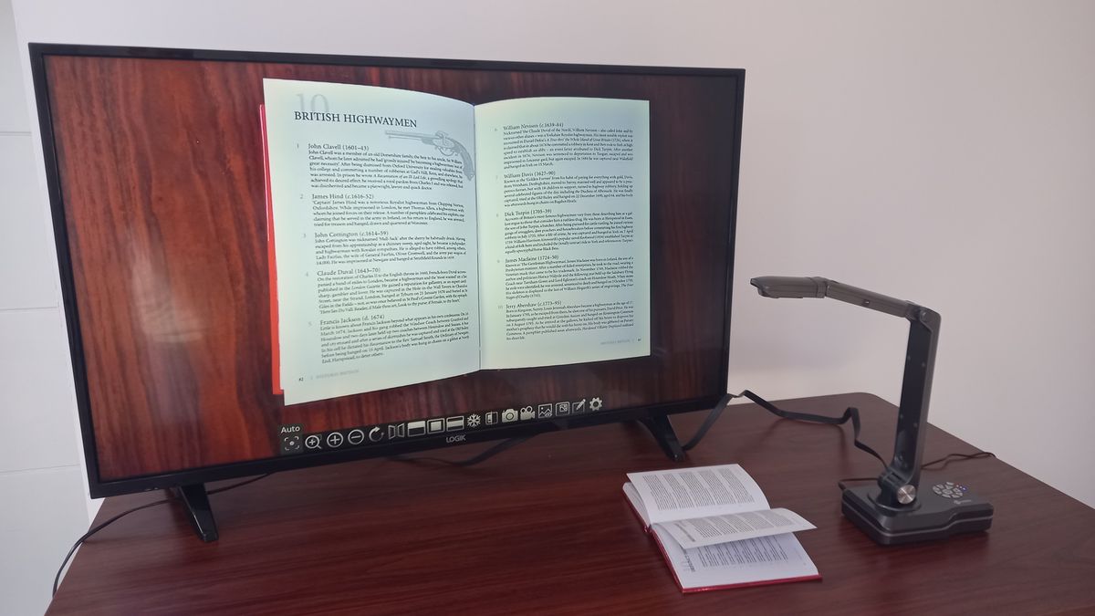 Joyusing document camera streaming magazine pages to TV