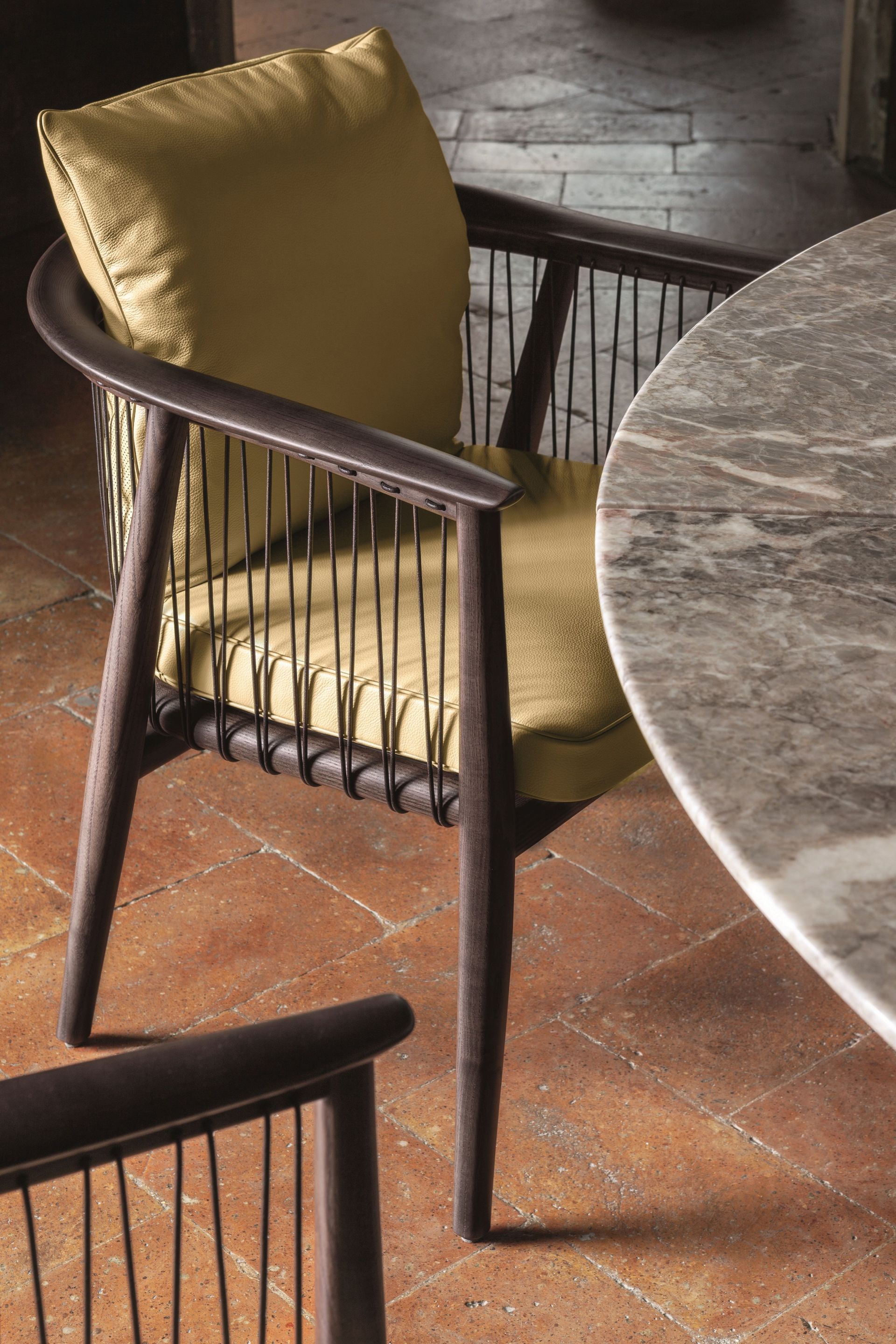 Viola Chair