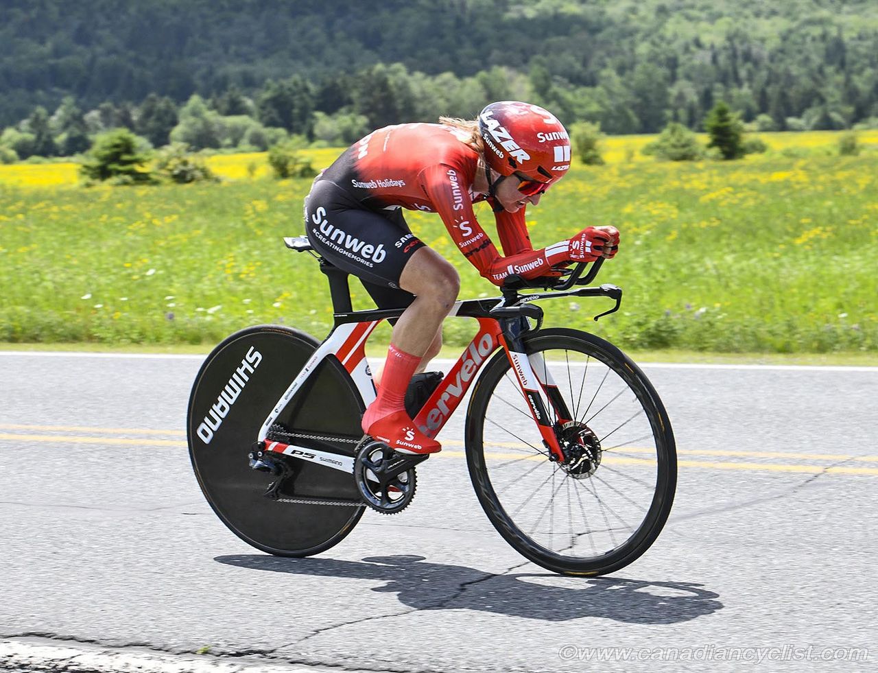 Leah Kirchmann on her way to victory