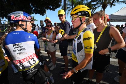 Kasia Niewiadoma-Phinney confronts Celia Gery (FDJ-Suez) after stage 8 of the Tour de France Femmes