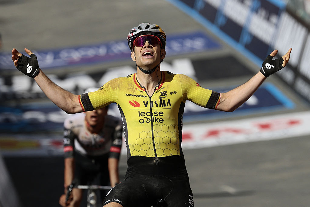 Van aert celebrates win giro stage 9 2025
