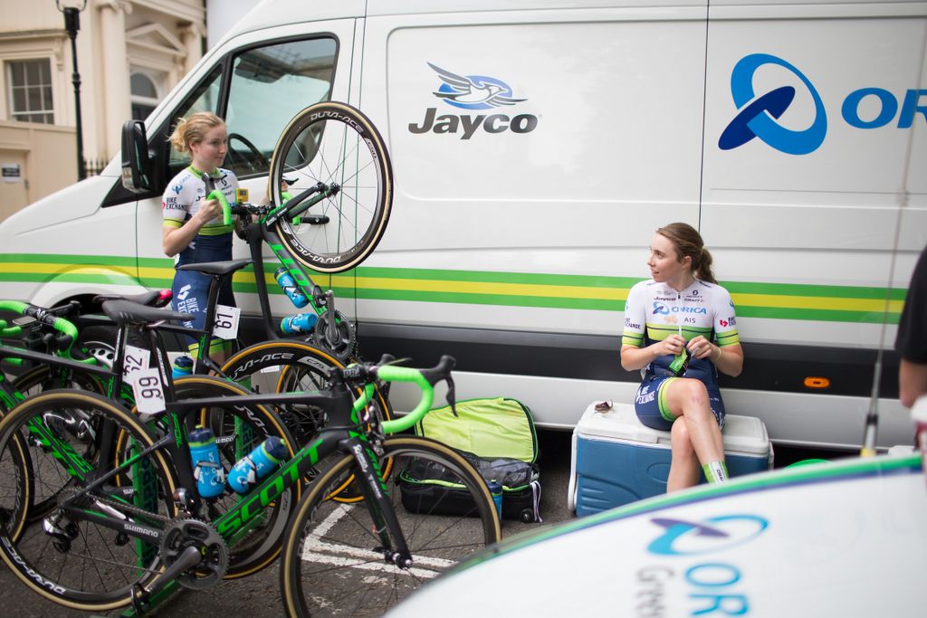 Orica-AIS duo Alexandra Manly and Jenelle Crooks pre-race