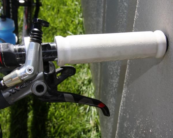 Cannondale Foam Grips and SRAM XX Levers.