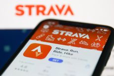 iPhone app store displaying Strava app