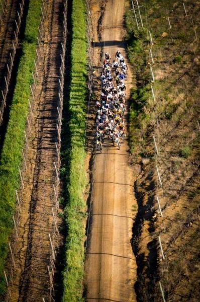 The main bunch shortly after the start