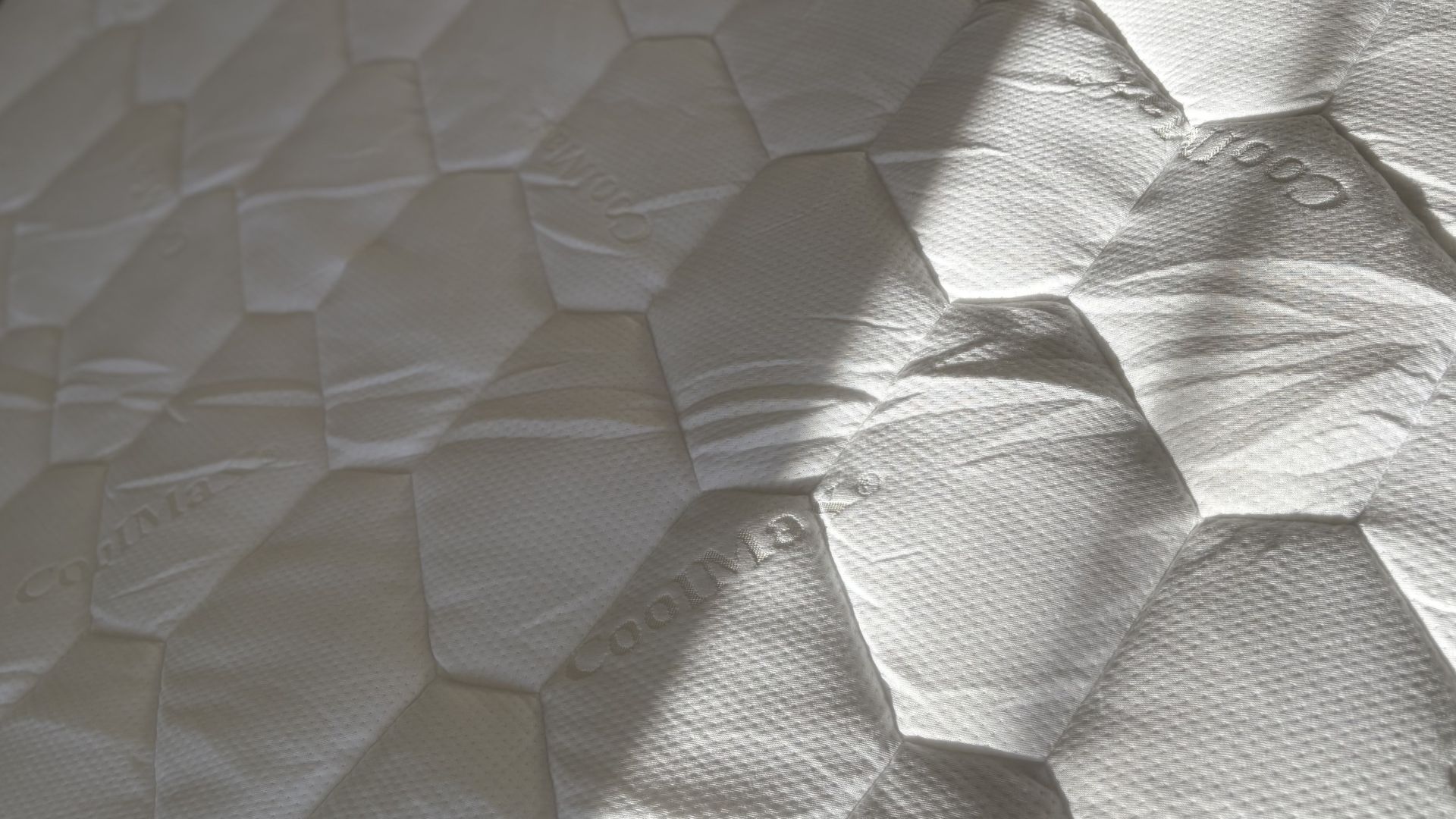 Testing the Soak &amp;amp; Sleep Coolmax Mattress Protector