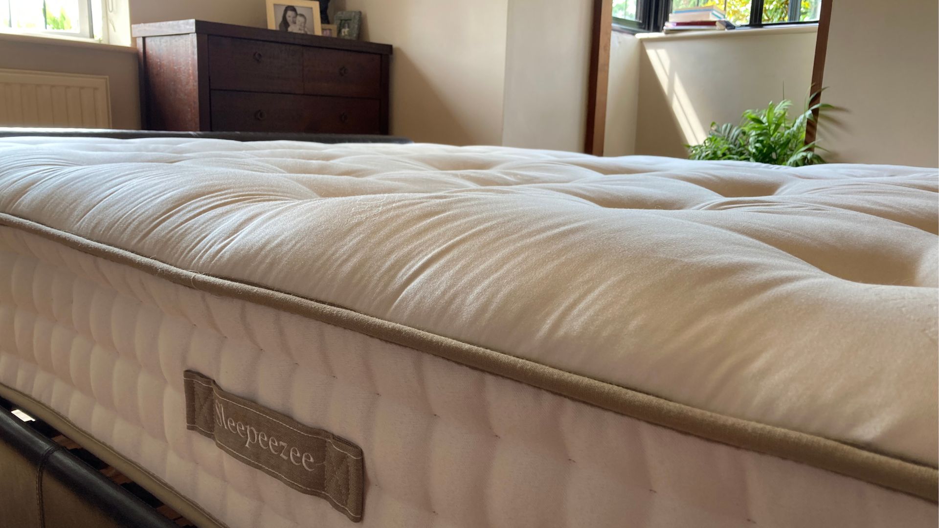 Testing the Sleepeezee Regency Kew 2800 Pocket Sprung Mattress in Madeline's home