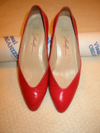 vintage red heels