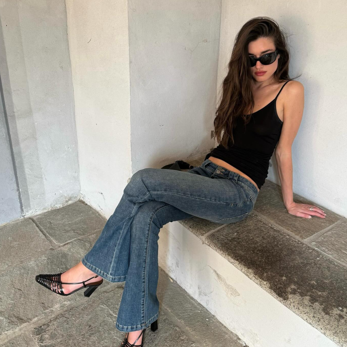 An image of a woman wearing casual outfit with heels 2026