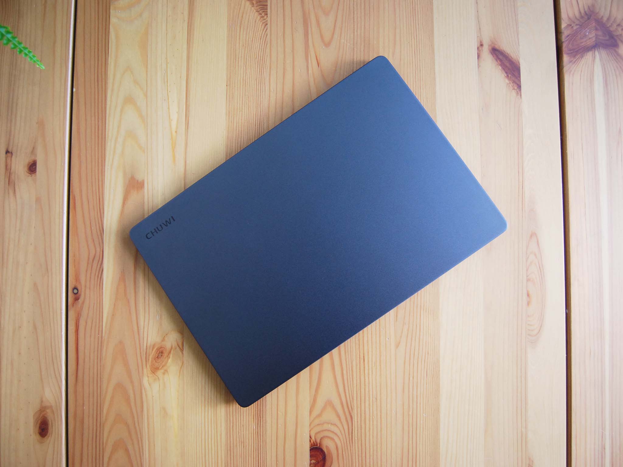 Chuwi AeroBook review: A 13-inch notebook that costs less than it ...