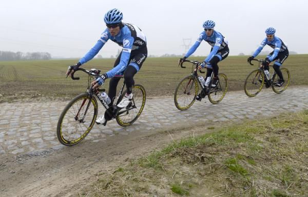 Vansummeren leads Vanmarcke and Farrar