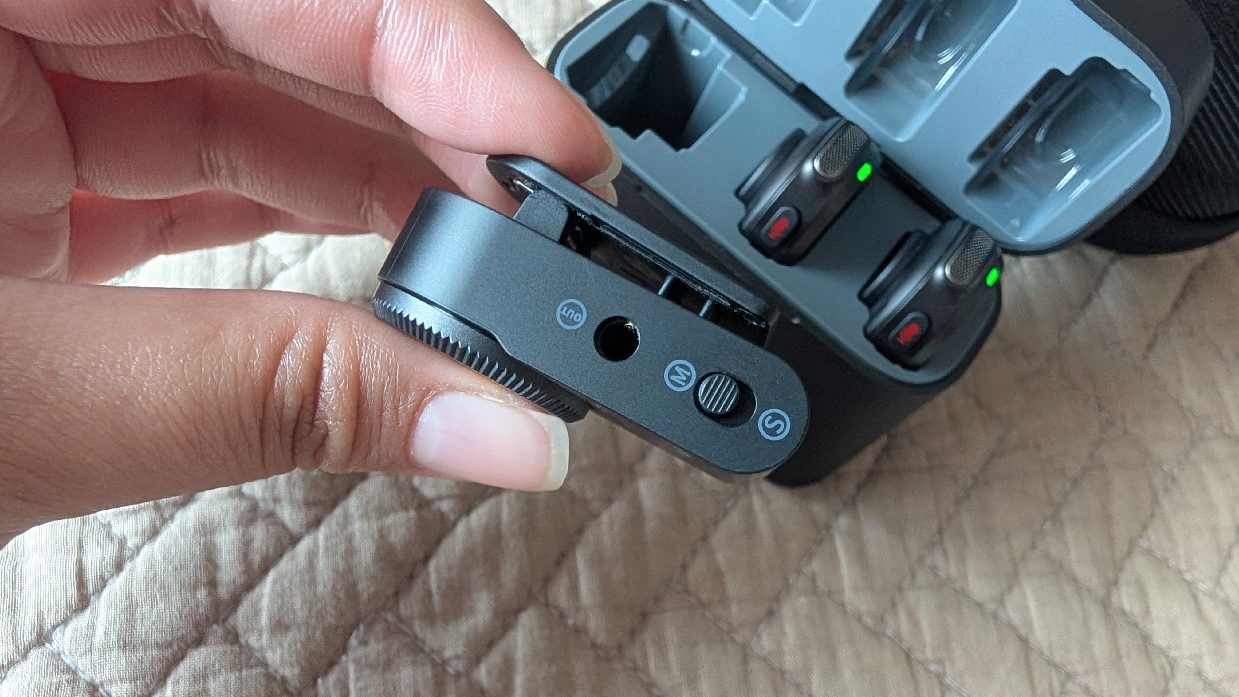 Maono T5 Wave combo kit Wireless Lavalier Microphone for iPhone/Android/Camera/PC