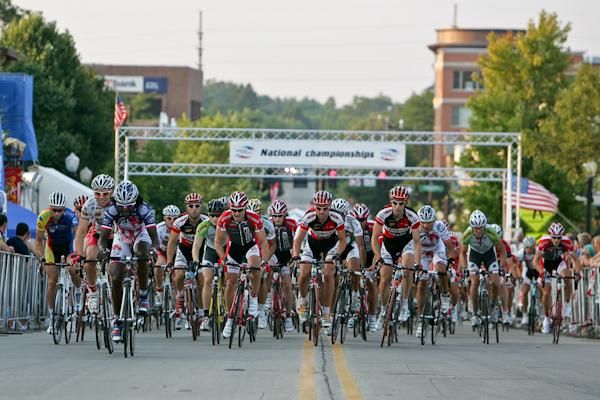 The men get underway.