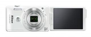 Nikon CoolPix S6900