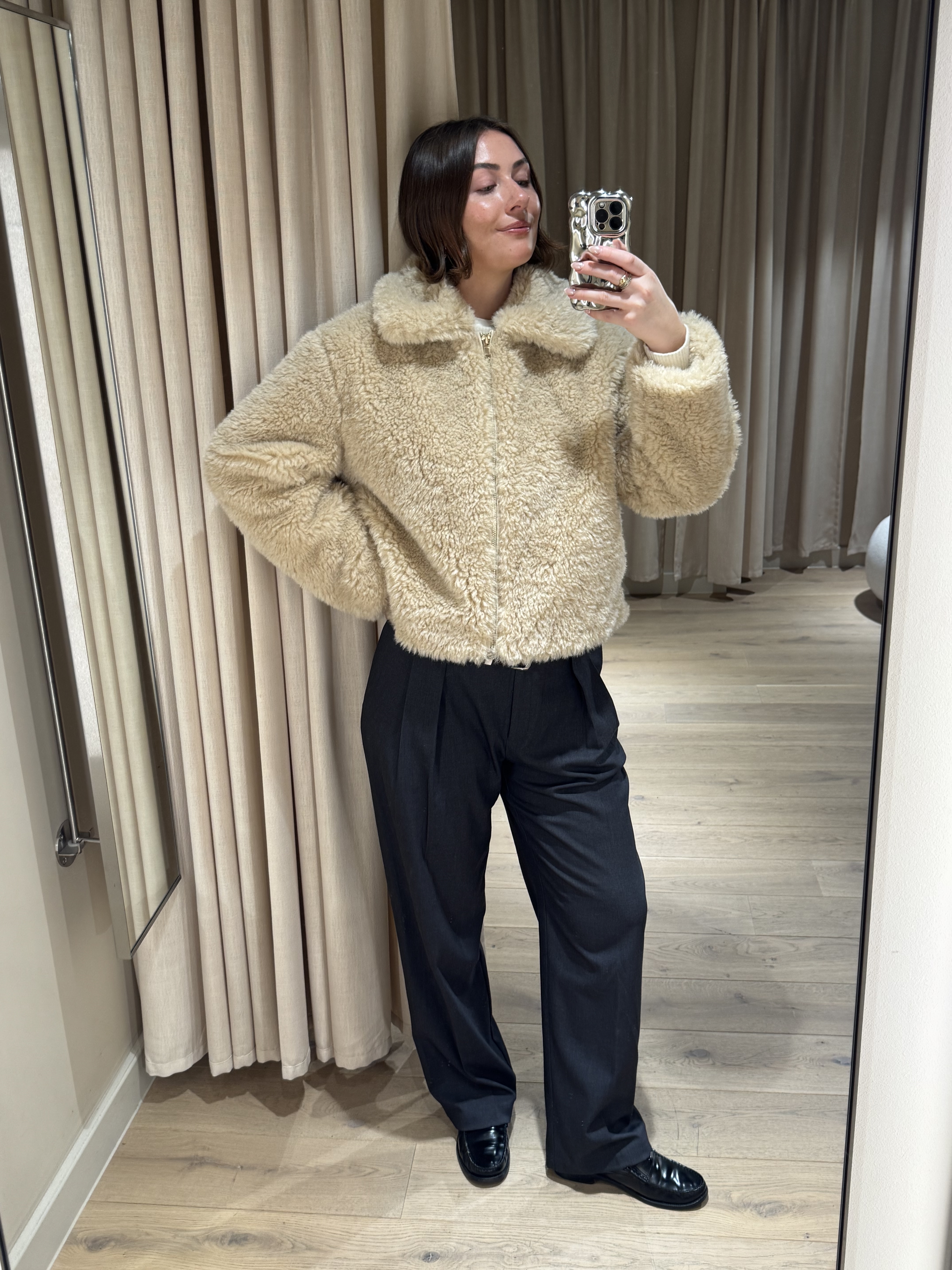 Sophie Robyn Watson wearing a coat from H&amp;amp;M.