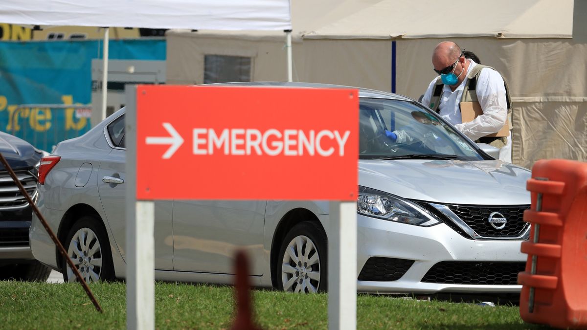 Drive-through coronavirus testing 