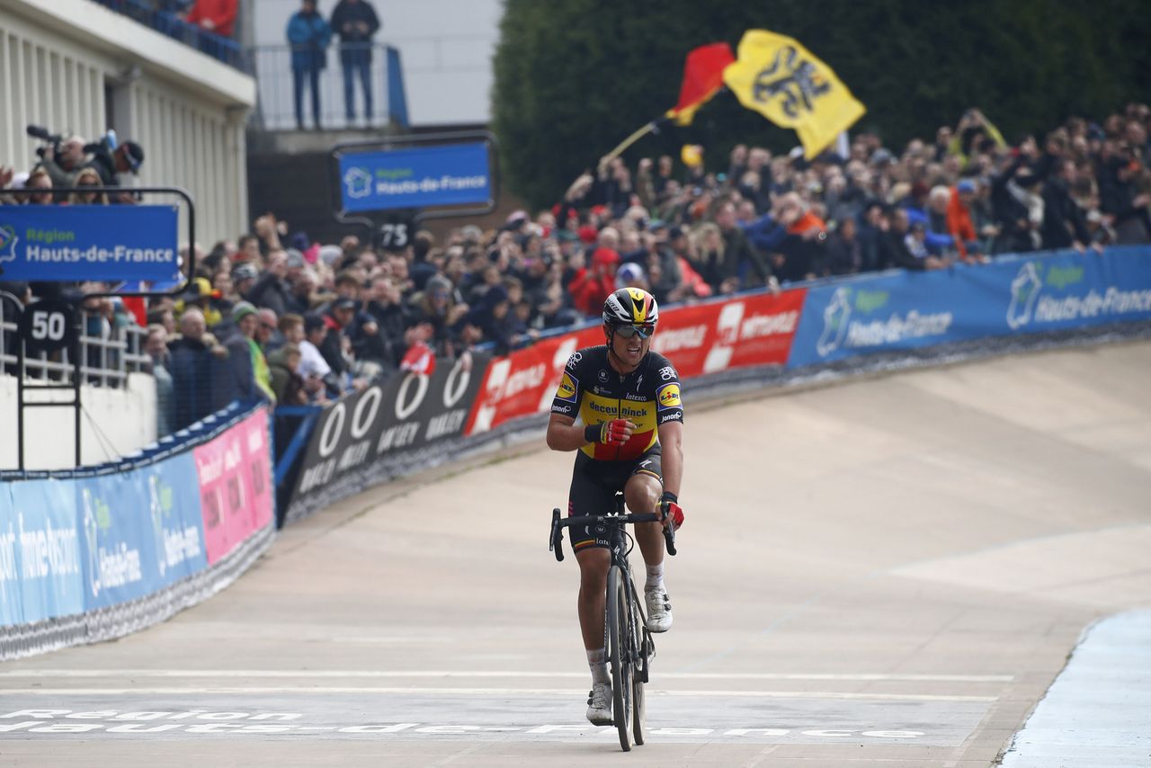 Lampaert rides home solo in third