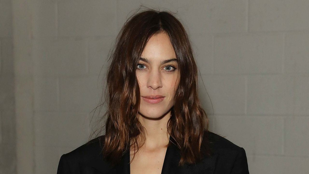 shag haircut Alexa Chung