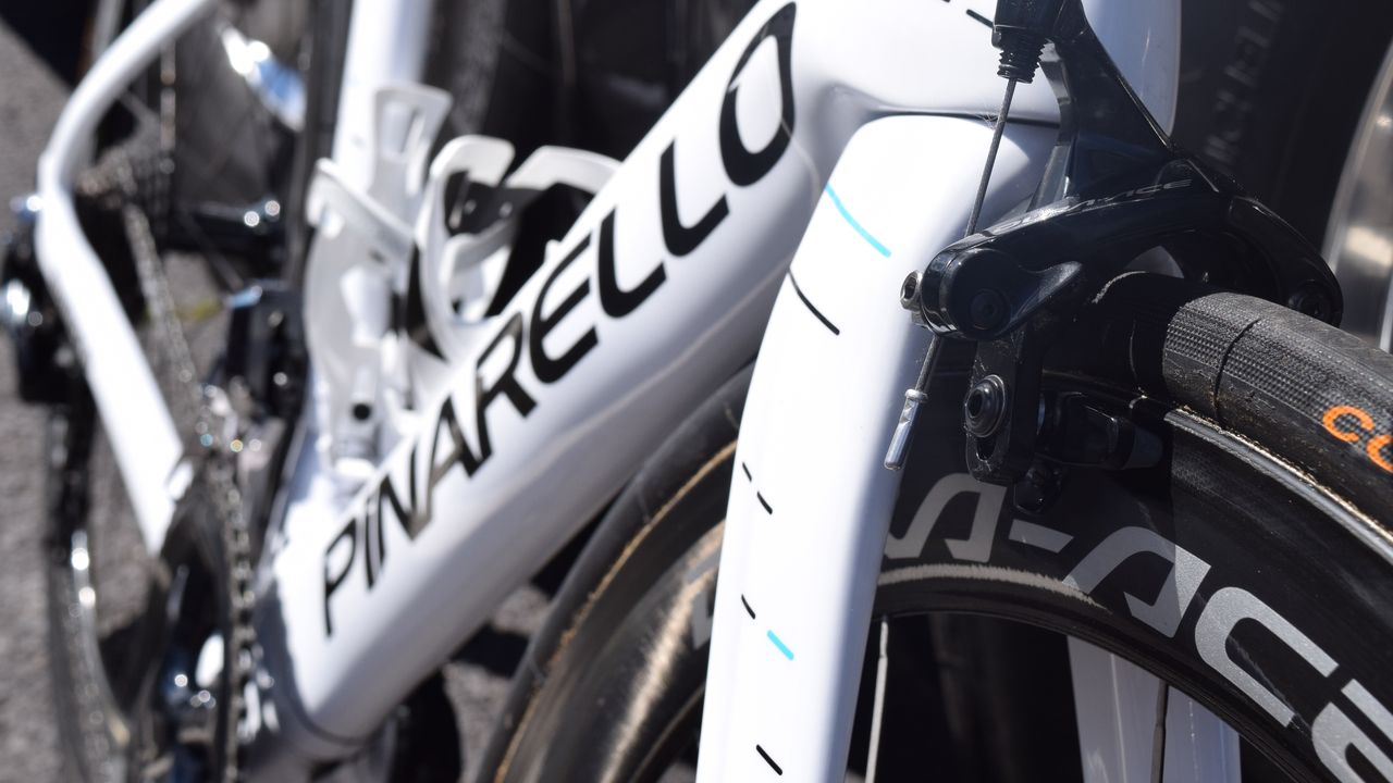The bike was paired with Shimano Dura-Ace C50 wheels and Continental Competition tubular tyres