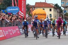 Tim Merlier wins stage 18 of the 2024 Giro d'Italia