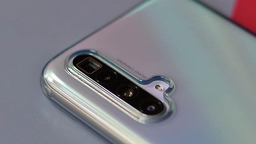 A closer look at the periscopic camera