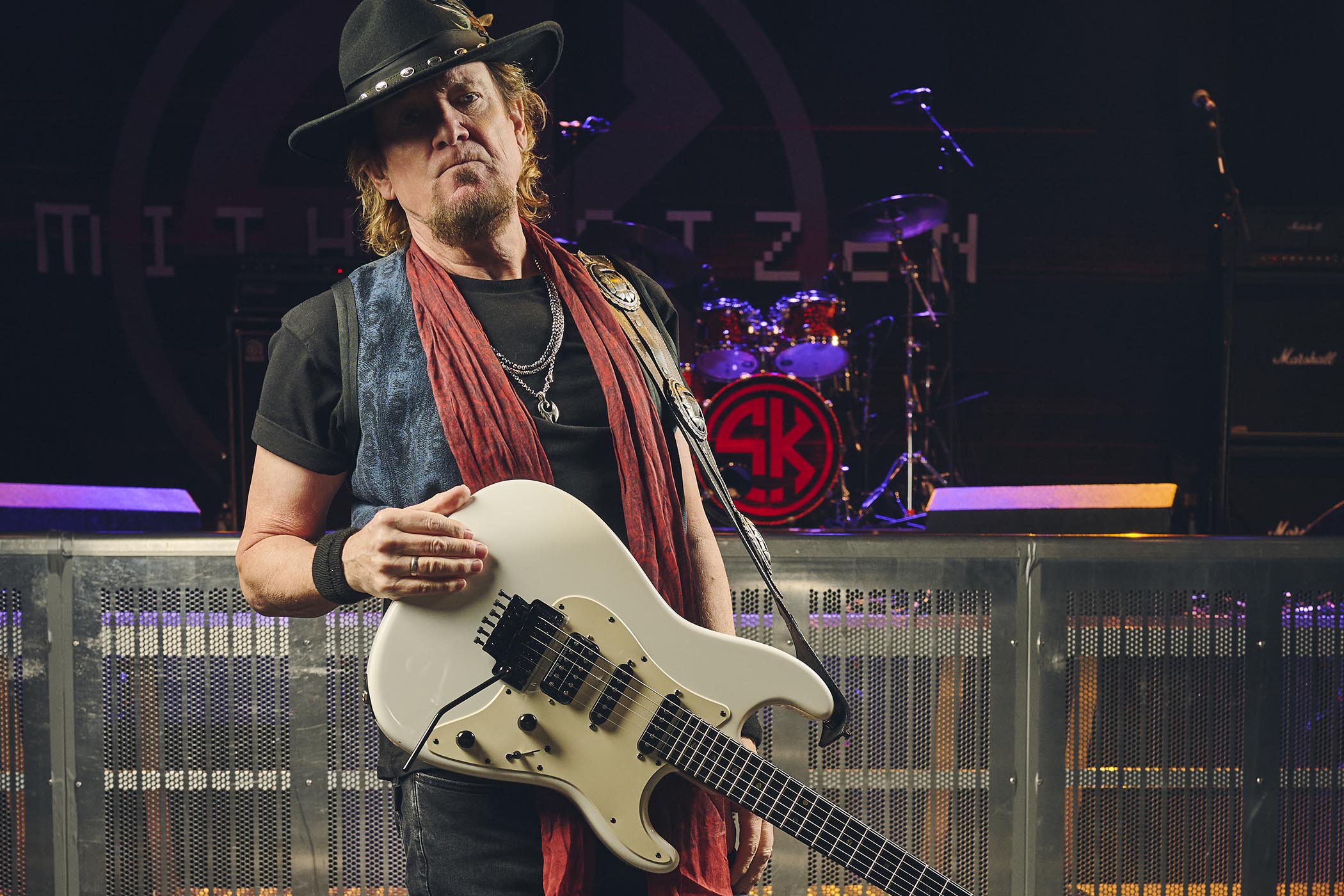 Adrian Smith with his signature Jackson