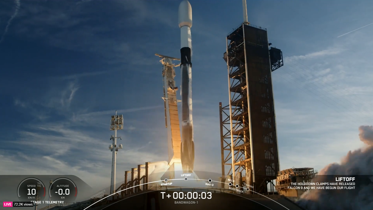 Eine SpaceX-Rakete startet 11 Satelliten, darunter einen südkoreanischen Satelliten, auf dem Mitfahrflug Bandwagon-1 (Fotos)